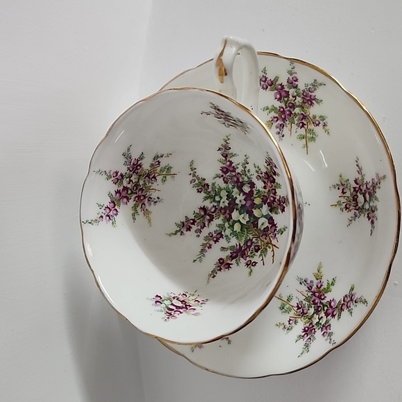 Vintage Hammersley Purple Heather Bone China Teacup and Saucer Set - Picture 5 of 6